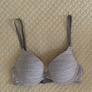 NWOT Victoria's Secret PINK Push-Up 32B